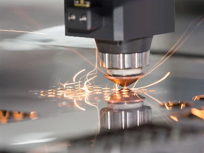 Düşük Gücün Metal Lazer Kesim Makinesinin Kesim Kalitesine Etkisinin Analizi